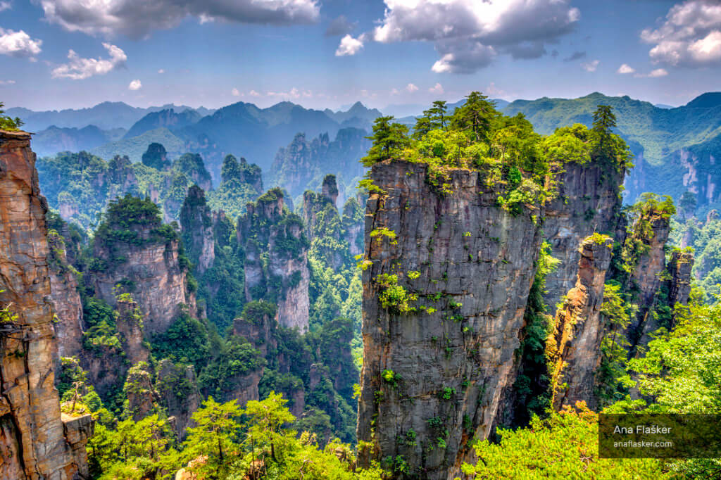 zhangjiajie stone forest park